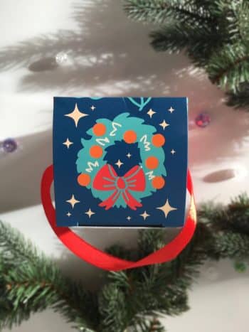 Коробка подарочная с резным окном Зайки, 70х70х190 мм — изображение 5